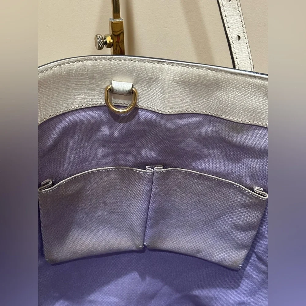 Gucci Flora Infinity Medium Tote Off
White - Picture 16 of 16